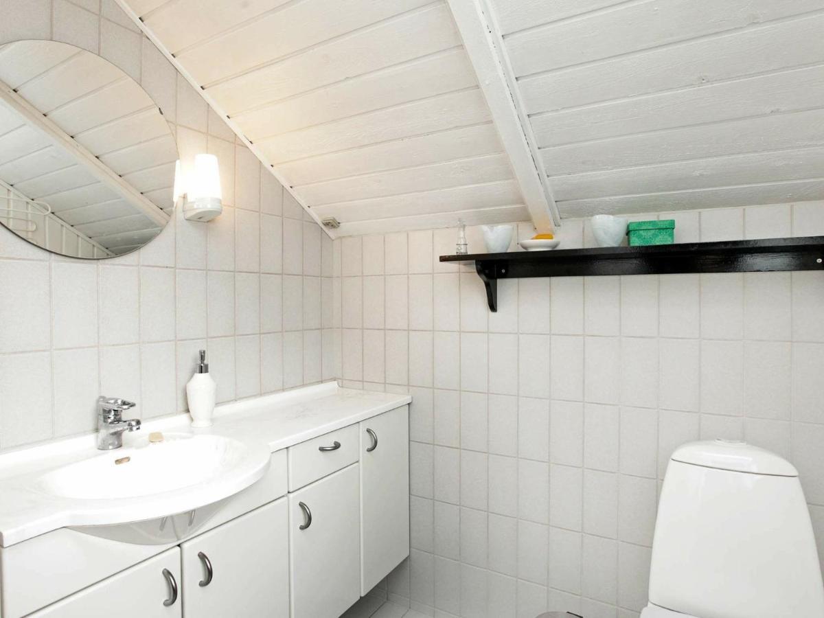 6 Person Holiday Home In Ansager Eksteriør billede